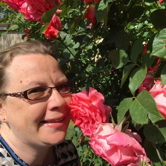 Meet your Posher, Tabitha - Picture 1 of 1